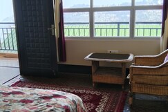 Broadview Homestay | Rooms & Restaurant