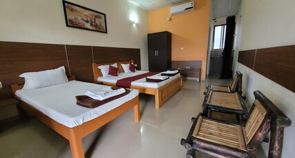 Kunjwan Resort Room Type - Deluxe Room with Garden View