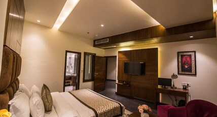 Coral Resort and Spa, Centrally Heated Mountain Side Resort Room Type - Royal Suite Mountain View with Jacuzzi Coral Resort and Spa, Centrally Heated Mountain Side Resort Room Type - Royal Suite Mountain View with Jacuzzi