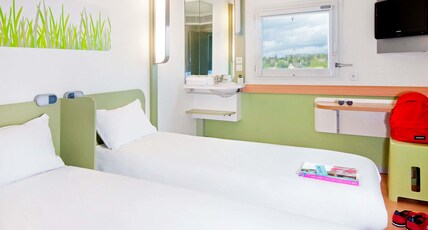ibis budget Clermont-Ferrand Centre Montferrand Room Type - Twin - Room with twin beds