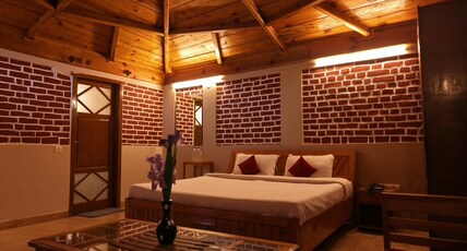 Himalayan Homzz Room Type - Deluxe Rooms