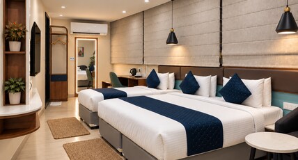 Radha Ratna Hotel Room Type - Premium Triple Room