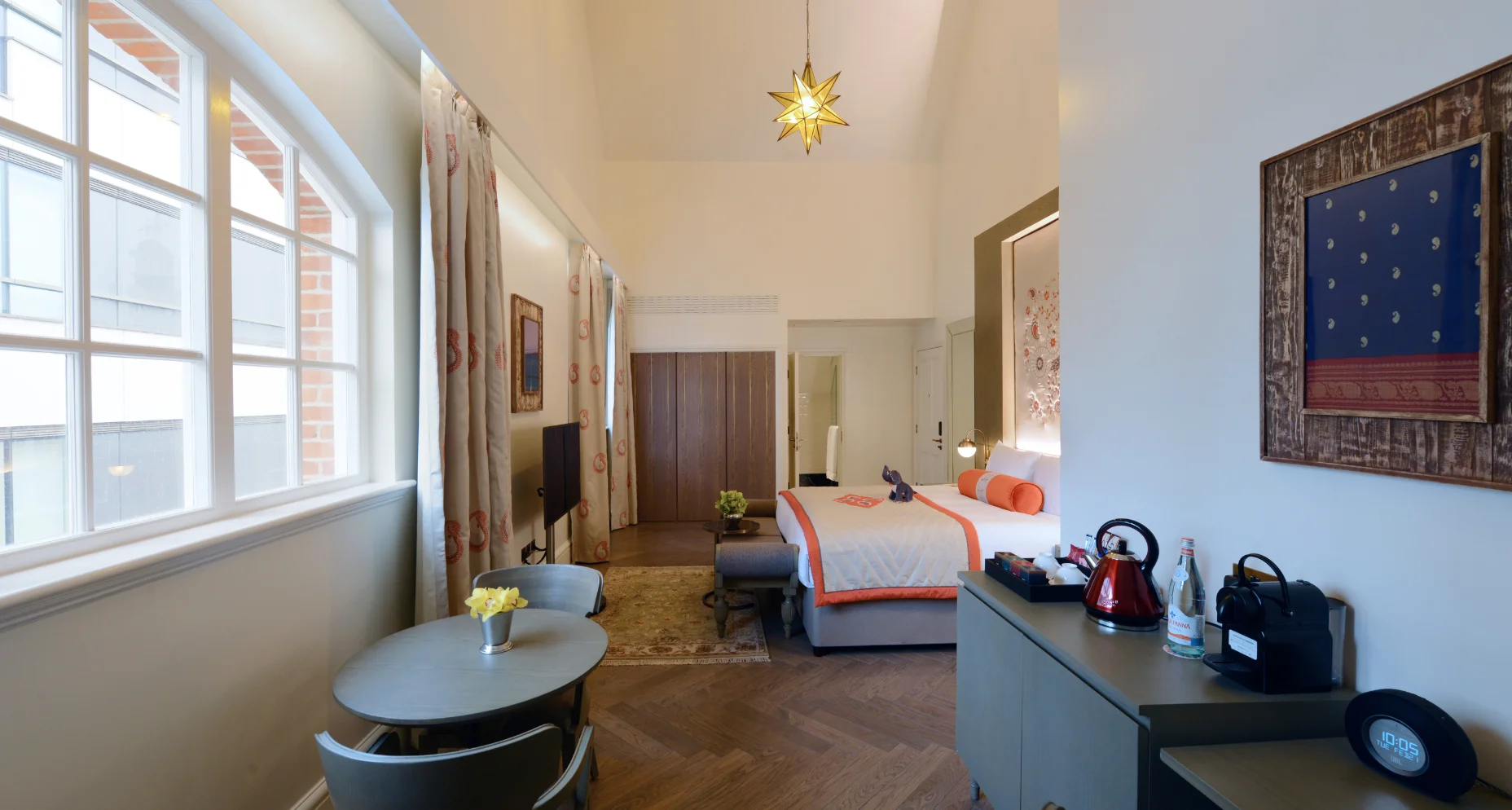 The Lalit London Room Type - Thames Suite