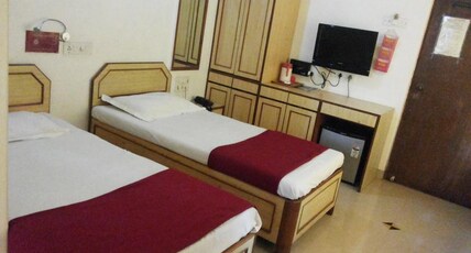 Kubers Residency Room Type - Non Ac Triple Bed Room