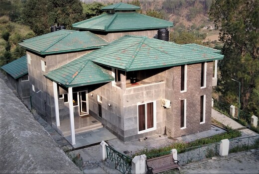 Himachalas Boutique Hotel & Stays