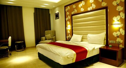 C Pearls Hotel & Banquet Room Type - Deluxe Room