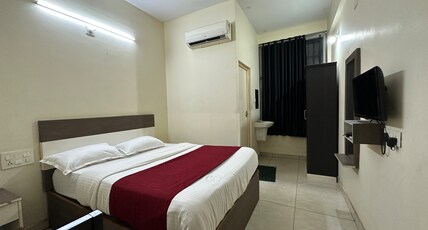 Golden Residency Room Type - Single room 3