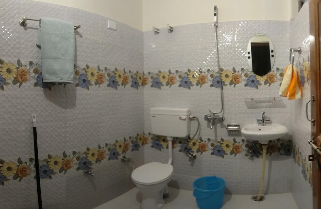 Bir Nest Homestay - Tap to explore photos