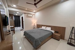 Carnival Inn