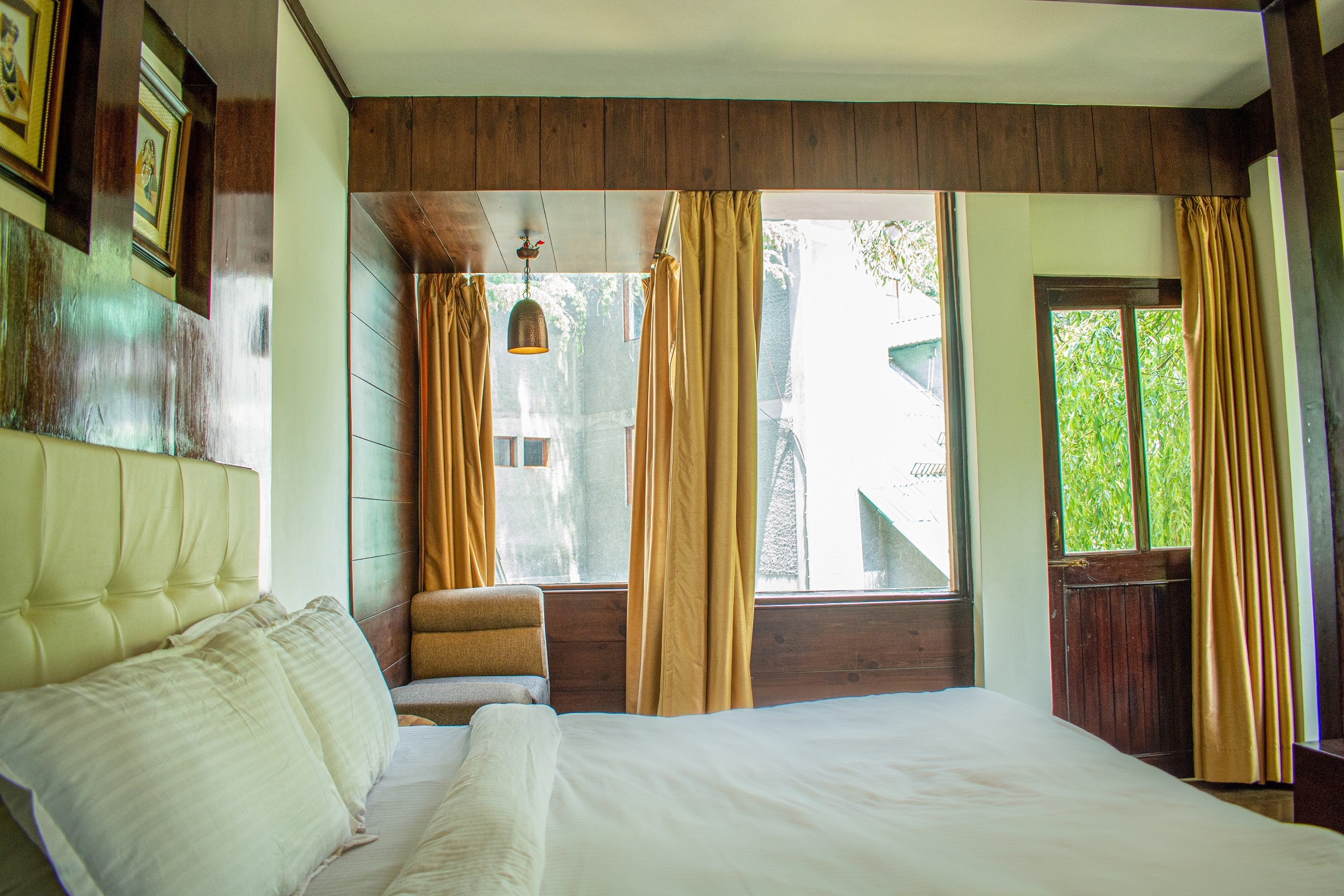 The Whispering Inn - A Vintage Boutique Resort - Tap to explore photos