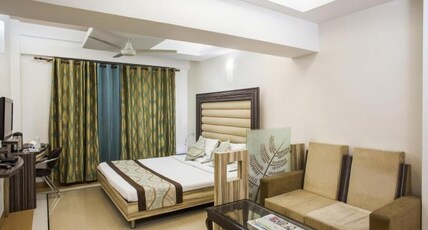 Hotel Ranjit's Lakeview Room Type - Luxury Room