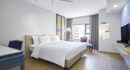 56 Surawong Hotel  Room Type - Cosy Suite Connecting