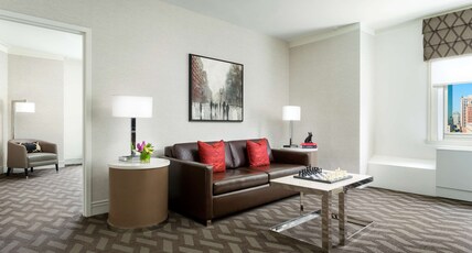 Hilton Boston Park Plaza Room Type - 1KNG 1 BDRM STE W SOFABED
