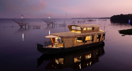 BOATCO ALLEPPEY PRIVATE LIMITED Room Type - Cassia Ultra Luxury One Bedroom Houseboat