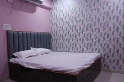 HOTEL RAJWARA PALACE