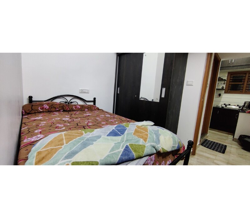 Cozy 2 bed room house with kitchen and wifi - Tap to explore photos