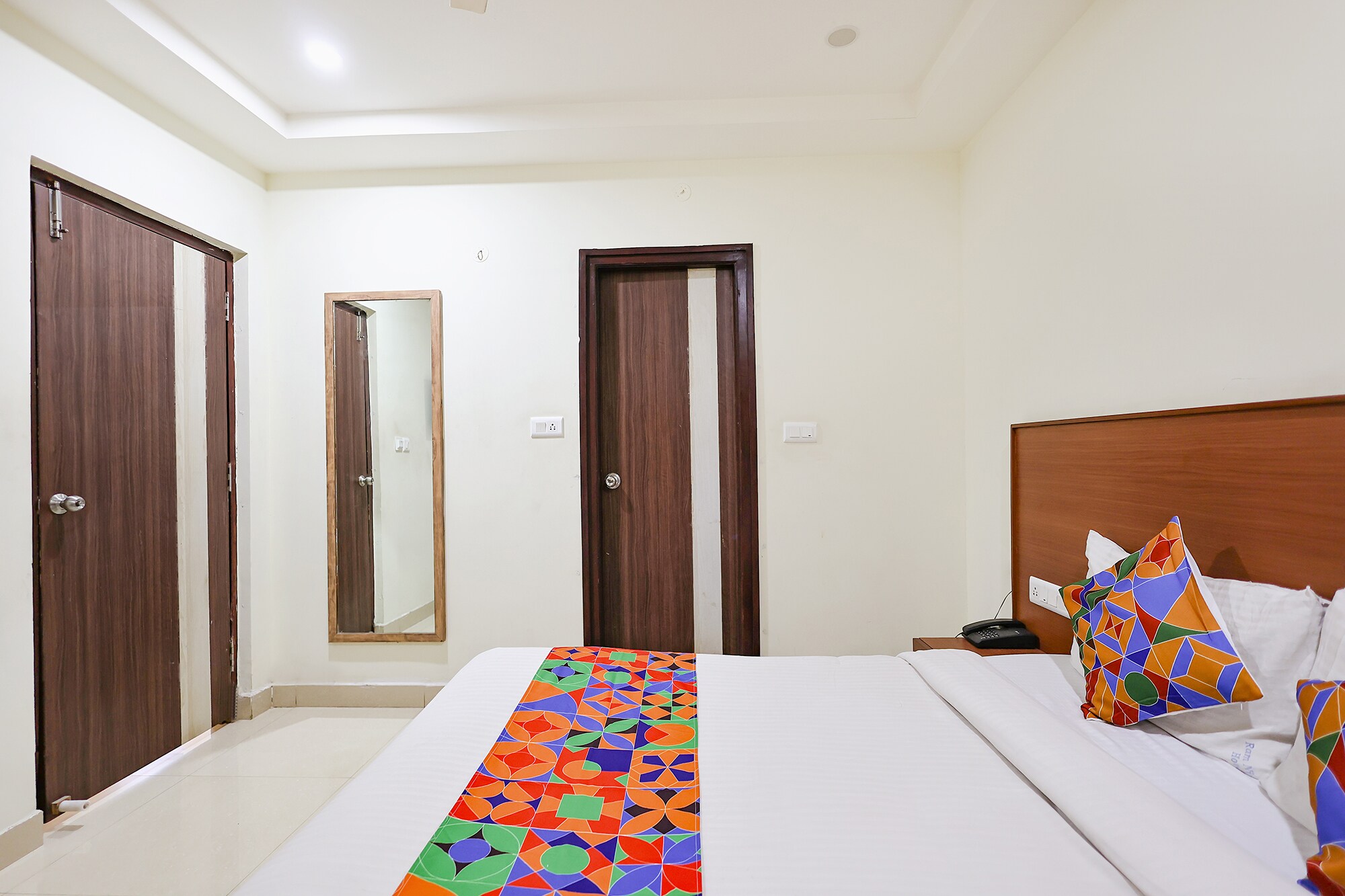 FabHotel Ram Nivas - Tap to explore photos