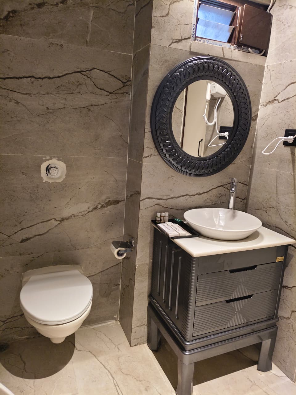 Mark & Meadows - Tap to explore photos