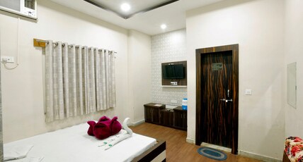 Hotel Kaaynat Mahal Room Type - Ac Deluxe Double Bed Room
