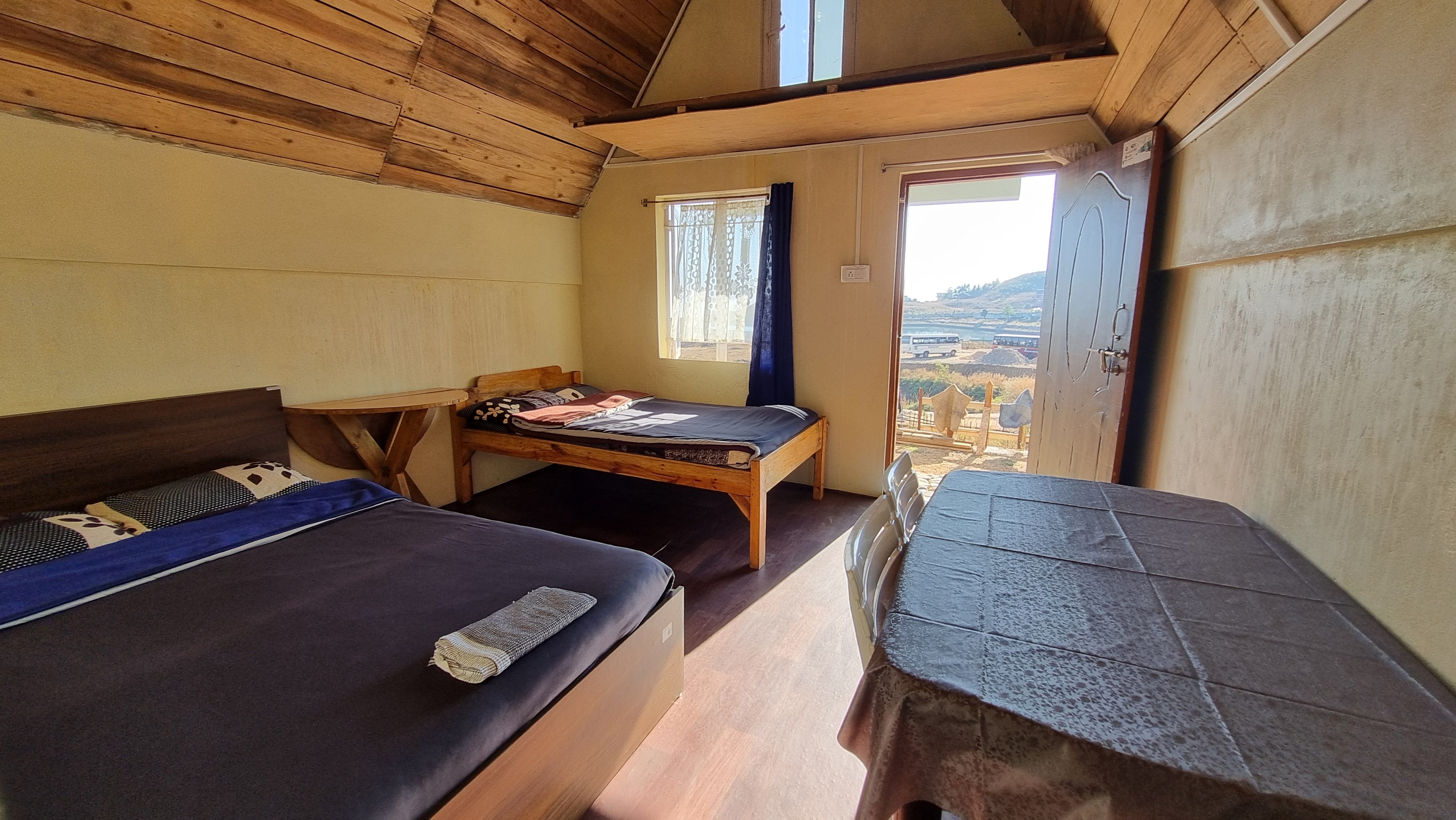 Ibasa cottage - Tap to explore photos