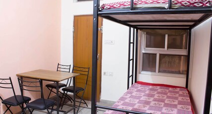 NANUS HOSTEL Room Type - Male Dorm | 8 Bunk Beds