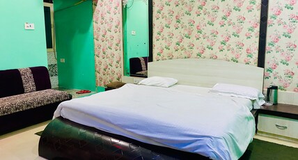 Hotel Amaltas Barwaha Room Type - Deluxe Double Bed Room