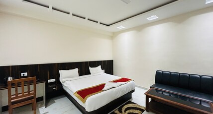 Samridhi Hotel & Resorts Room Type - Super Deluxe Room