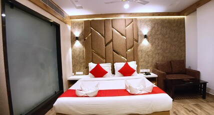 Royal Galaxy Room Type - Deluxe Room