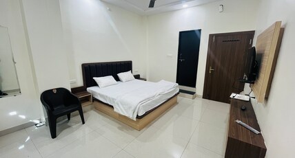 HOTEL RAJDEEP Room Type - Deluxe AC Room