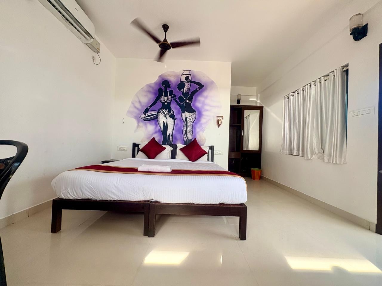 Relax Inn, Cherai - Tap to explore photos