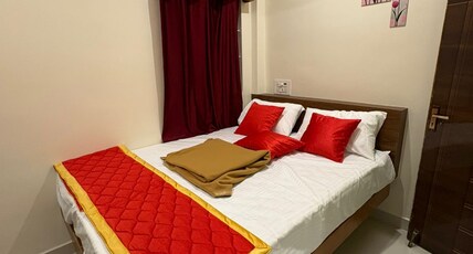 Shanmikha Residency Room Type - Double Bed Room- AC