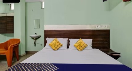 Shyam Inn Room Type - Standard Room (Non AC) Shyam Inn Room Type - Standard Room (Non AC)