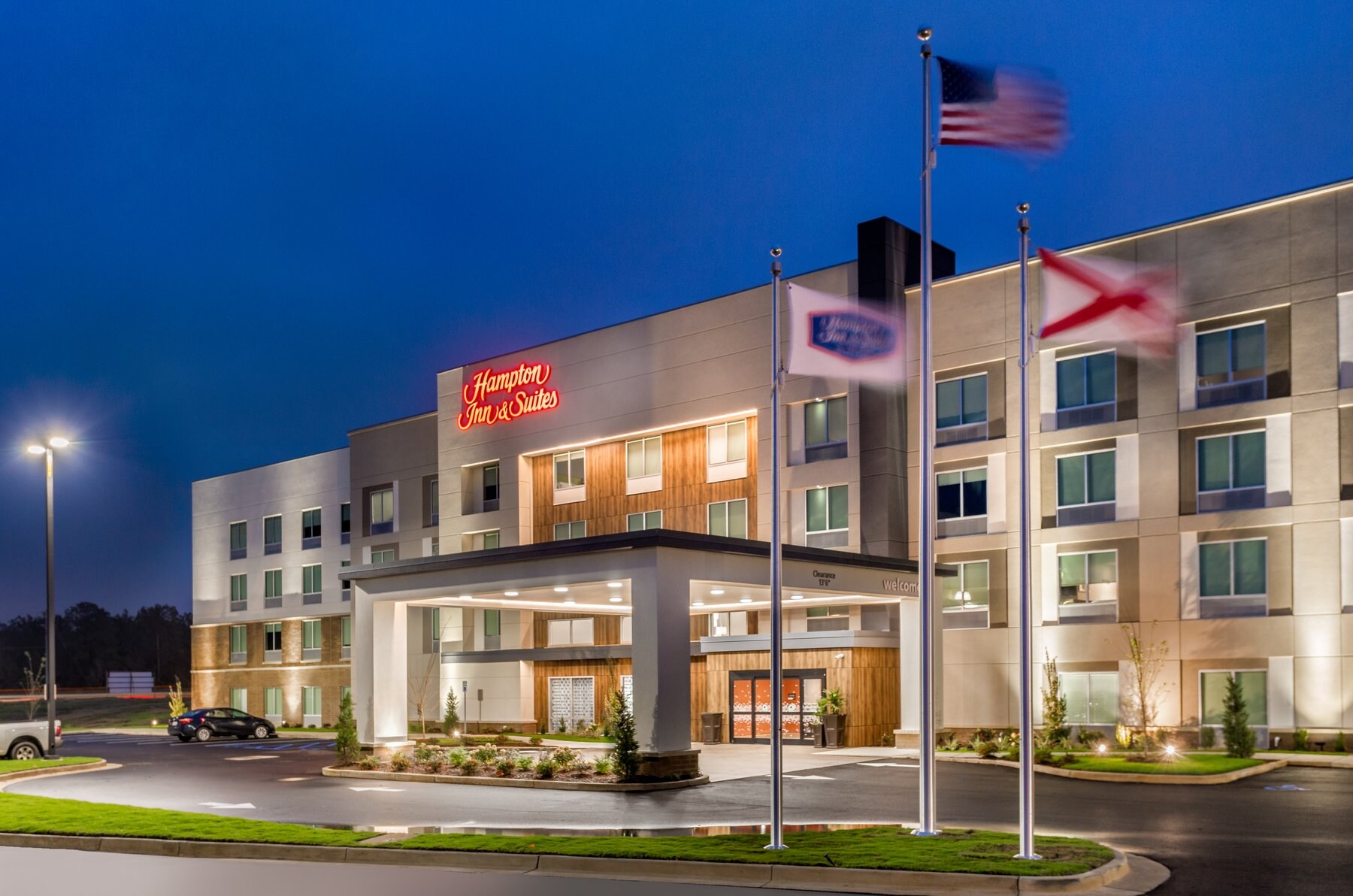 Hampton Inn & Suites Saraland Mobile AL - Tap to explore photos