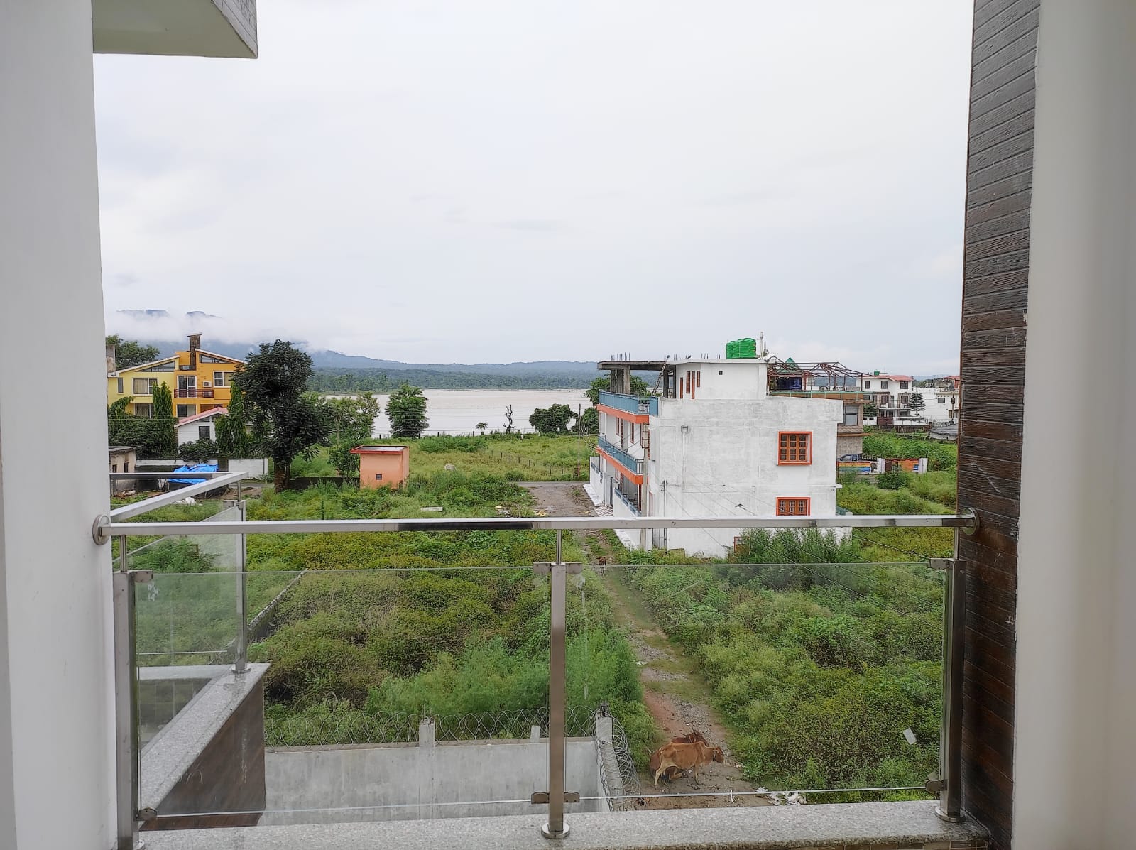 Arohan Yoga Ashram - Tap to explore photos