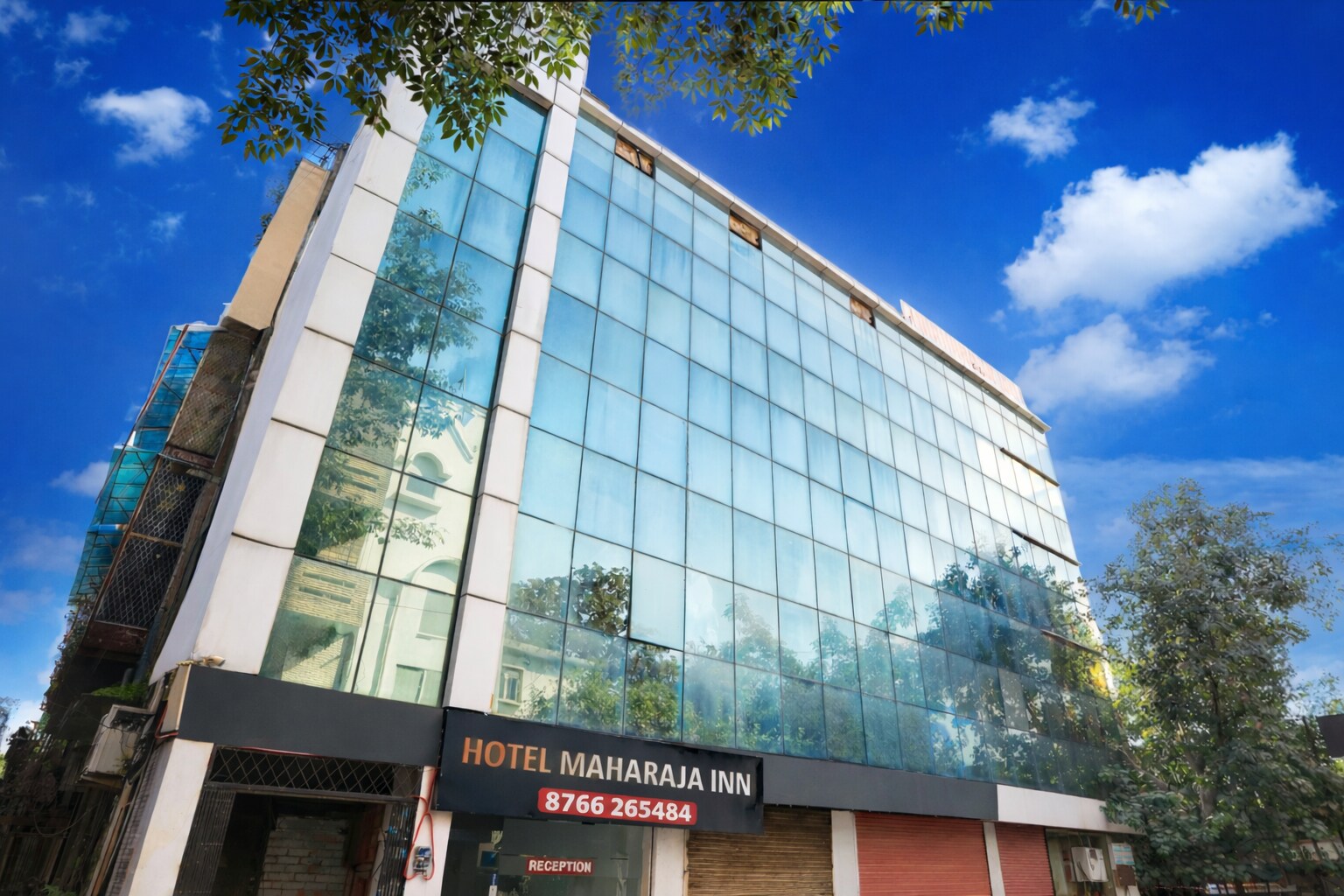 Mauryan Express Hotel Lajpat Nagar - Tap to explore photos