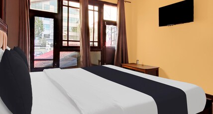 Collection O Rajbagh Room Type - Classic