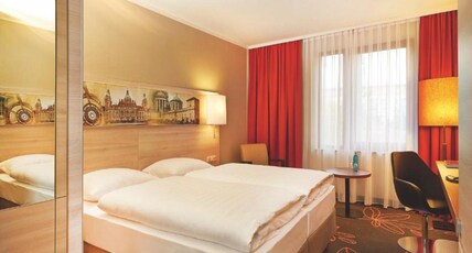 Sunday Hotel Hannover Room Type - Deluxe Double Room