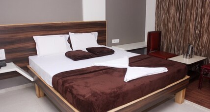 Hotel Anugraha Deluxe Room Type - Deluxe Room Non AC