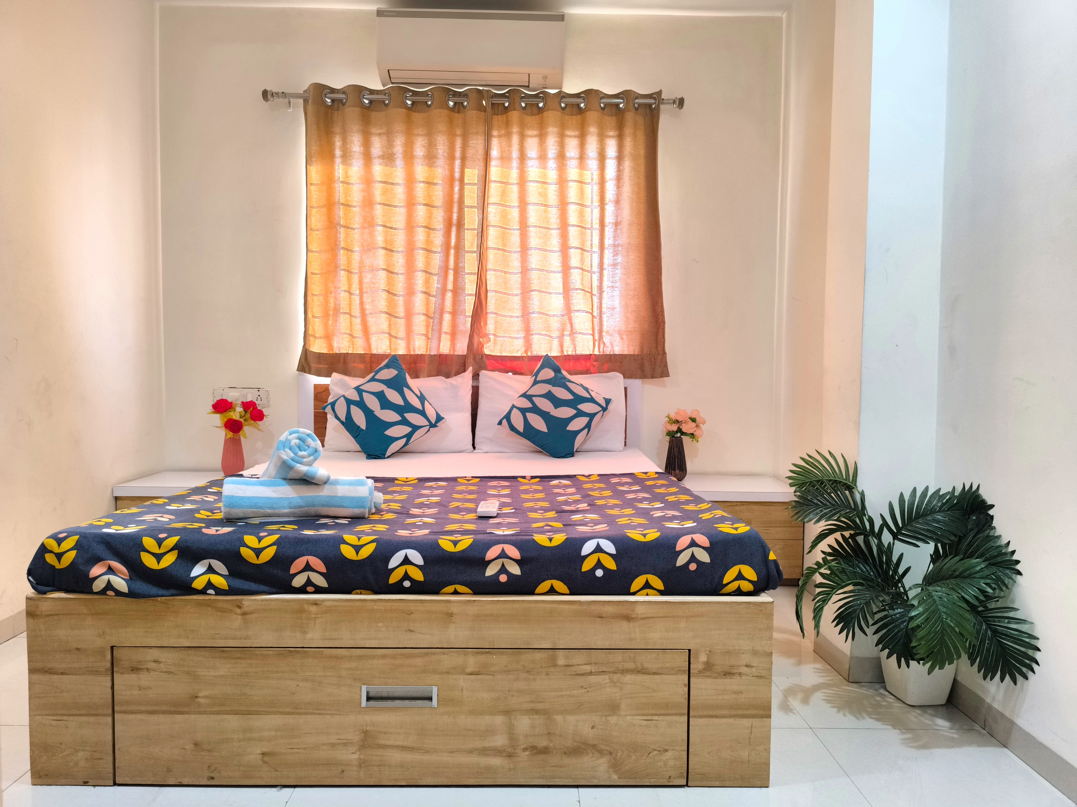 Aman Luxuriya Apartments - Tap to explore photos