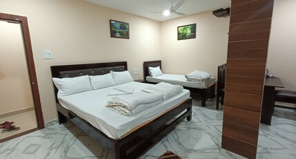 Platinum Lodge Room Type - TRIPLE DELUXE ROOM