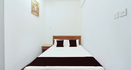 Hotel Jalan Bukit Ubi Formerly Bumimas Room Type - Deluxe Queen