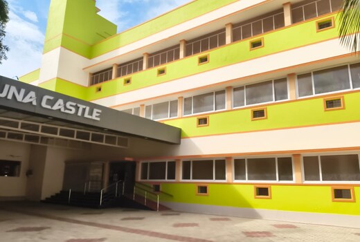 Luna Castle