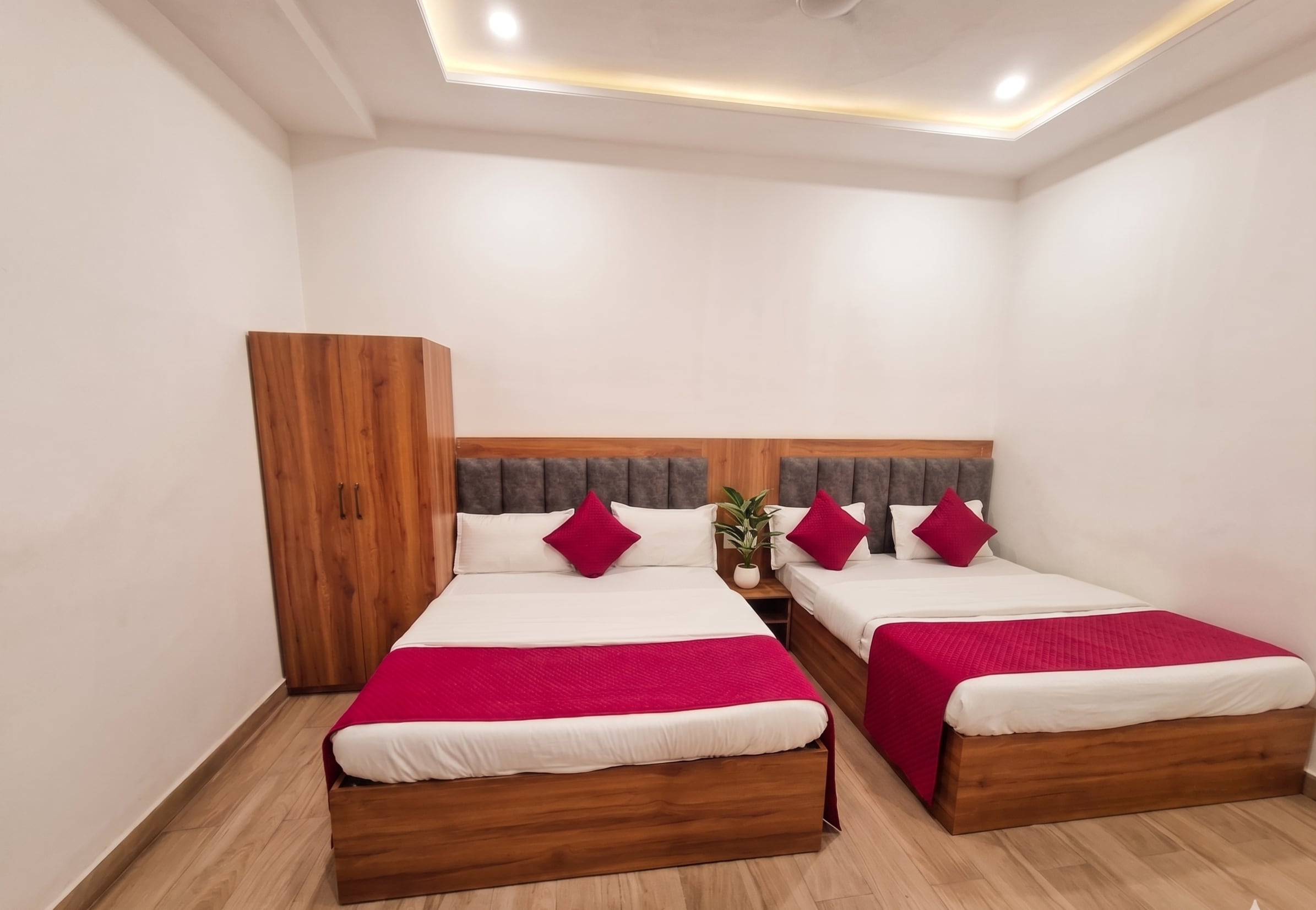 OnlyStay Surbhi Dham-Near Prem Mandir - Tap to explore photos