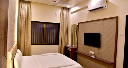 Hotel Royal Executive ( 23 Km from Vitthal Temple ) Room Type - AC ROOM
