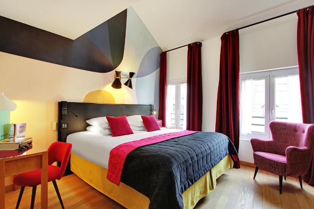 Artus Hotel Paris - Tap to explore photos