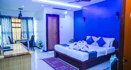 FabHotel Regal I Room Type - Premium Room