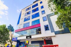 Super Townhouse SR Nagar Near RCC Premier