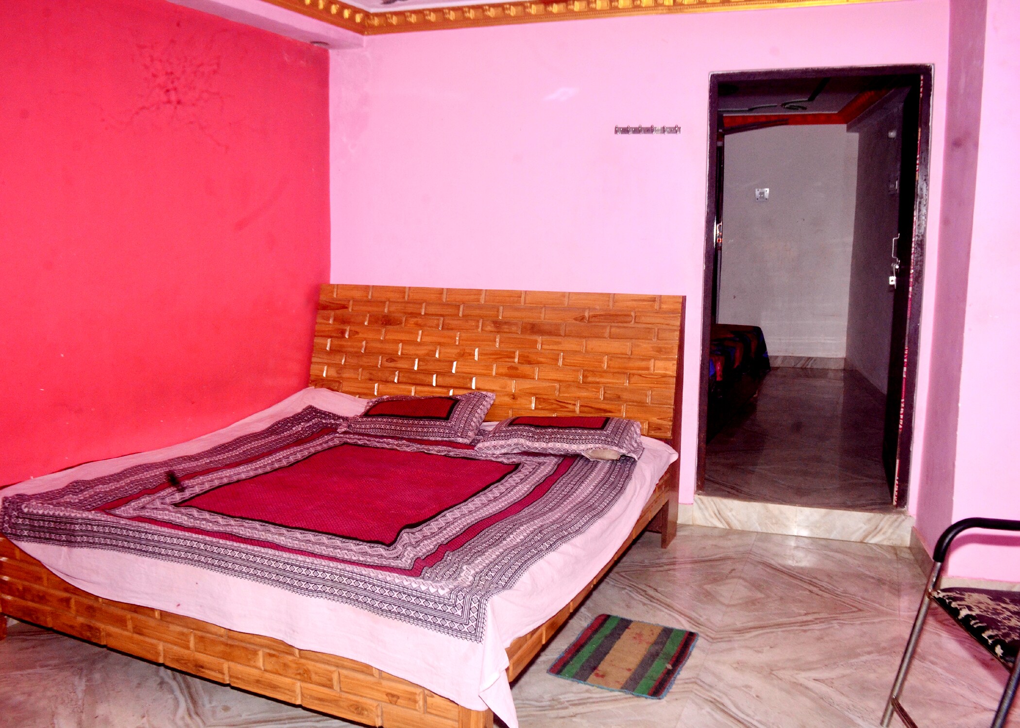 Shri siddhi vinayak guest house - Tap to explore photos
