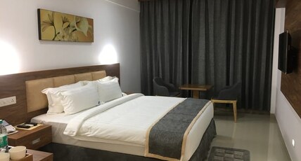 Hotel East Avenue Room Type - Superior Room