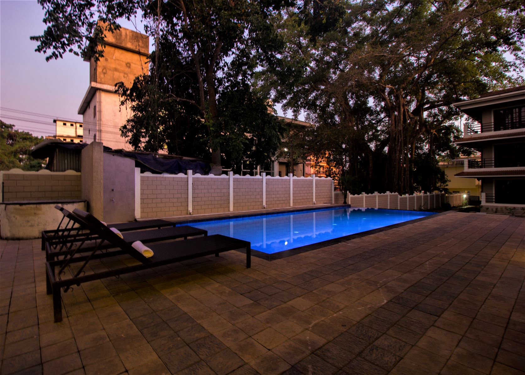 Woodside Retreat Apartments Baga - Tap to explore photos